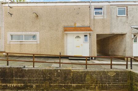 4 bedroom End Terrace House for sale