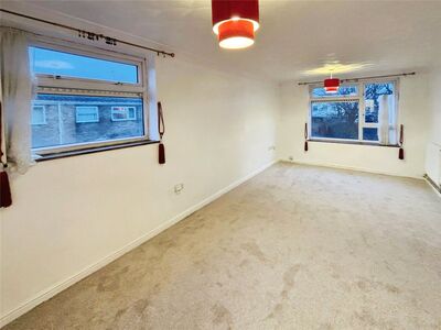 Colinton, 2 bedroom  Flat to rent, £595 pcm