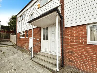 Wolverton, 3 bedroom Mid Terrace House to rent, £800 pcm