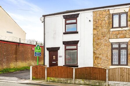 Ormskirk Road, 2 bedroom Semi Detached House for sale, £100,000