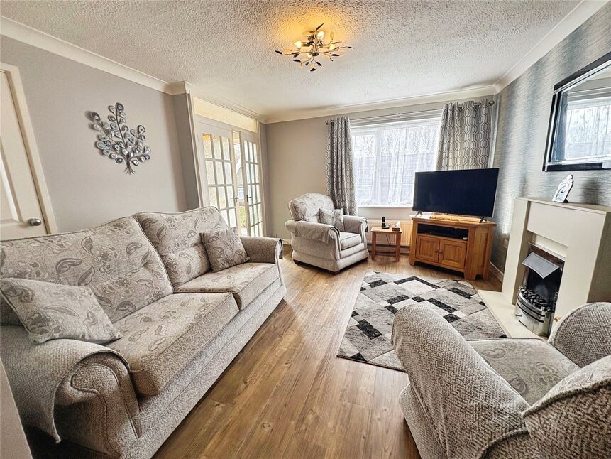 Lounge / Dining Room