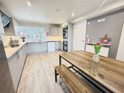 1 bedroom Room to rent