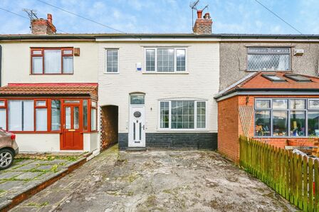 3 bedroom Mid Terrace House for sale