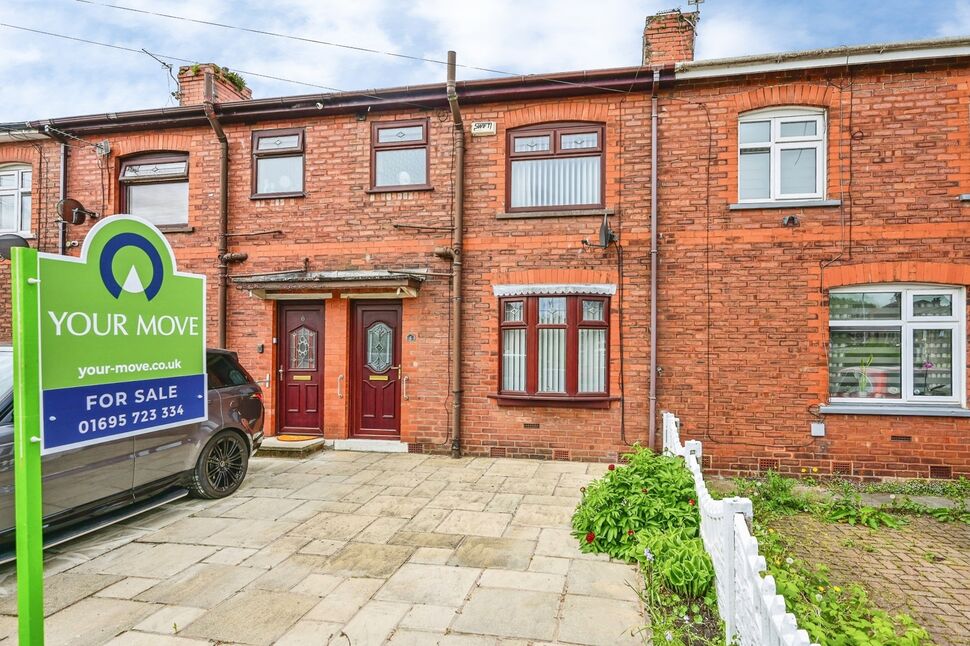 2 bedroom Mid Terrace House for sale