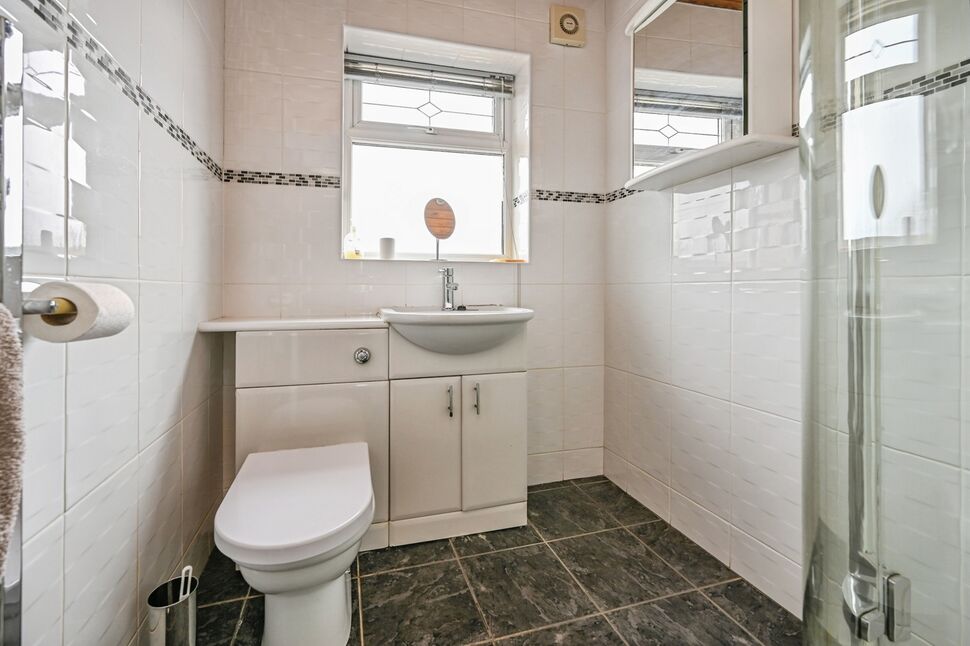 Shower Room WC
