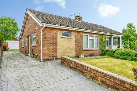 3 bedroom Semi Detached Bungalow for sale