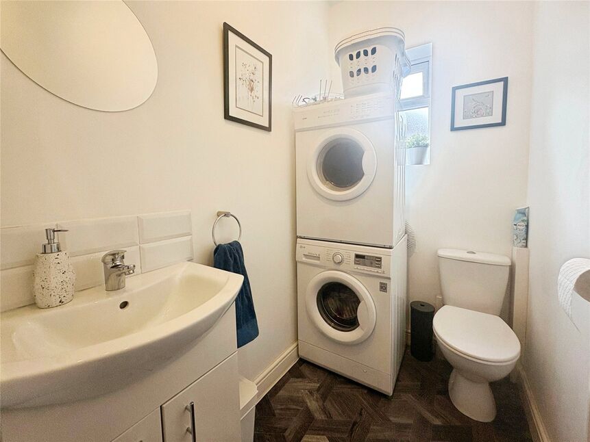 Utility Room WC