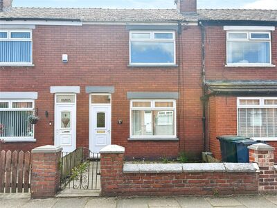 3 bedroom Mid Terrace House to rent