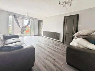 Elmridge, 3 bedroom Mid Terrace House for sale, &pound;85,000