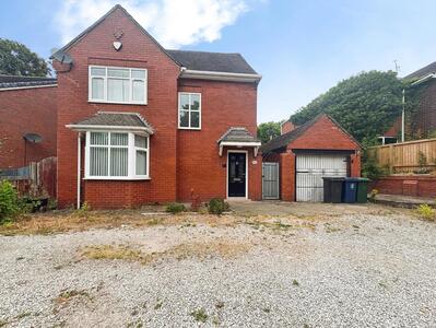 Ormskirk Road, 3 bedroom Detached House for sale, &pound;280,000