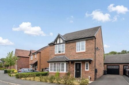 Meadow Nook Drive, 4 bedroom Detached House for sale, &pound;315,000