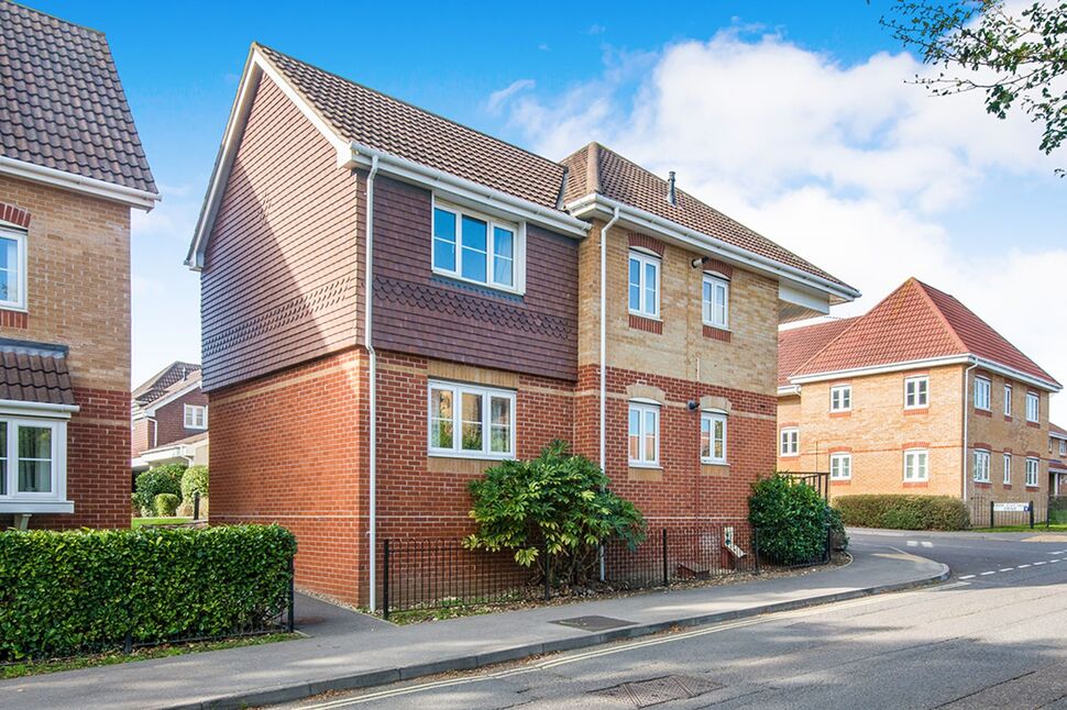 Main image of 3 bedroom Flat to rent, Park Cottage Drive, Fareham, Hampshire, PO15