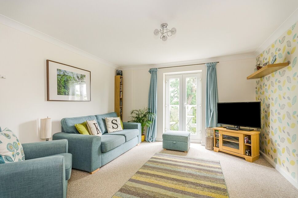 2 bedroom Flat to rent, Whites Way, Hedge End, SO30 £1,100 pcm