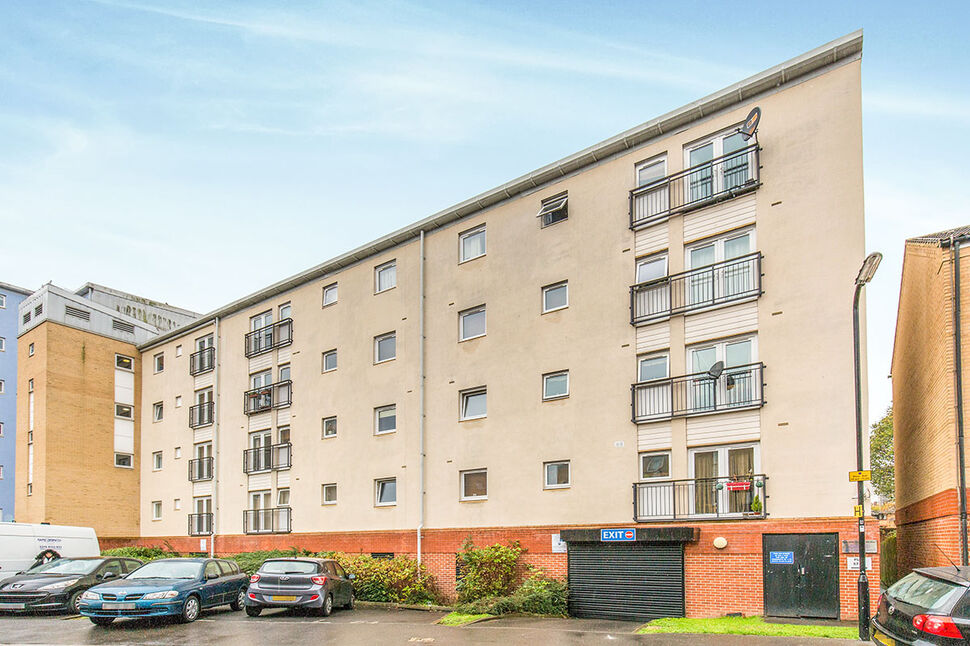 Main image of 2 bedroom Flat to rent, White Star Place, Southampton, SO14