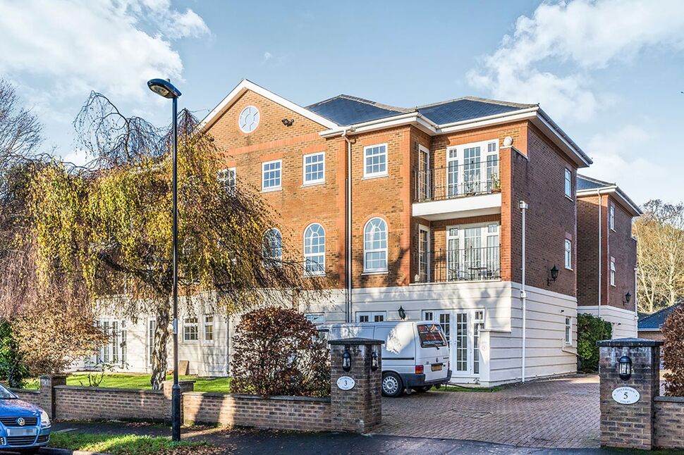 Main image of 2 bedroom  Flat to rent, Winn Road, Southampton, SO17