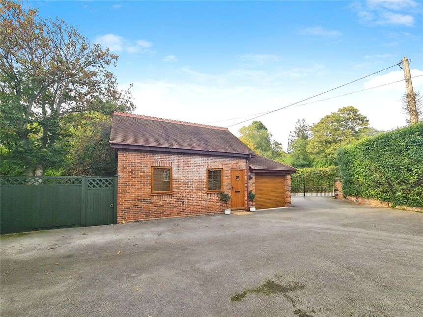 Main image of 2 bedroom Detached House to rent, The Old Stables Outlands Lane, Curdridge, Southampton, SO30