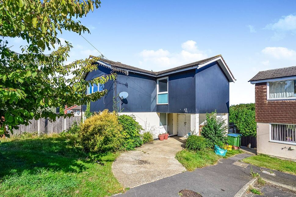 Main image of 4 bedroom House to rent, Beacon Close, Park Gate, Southampton, SO31