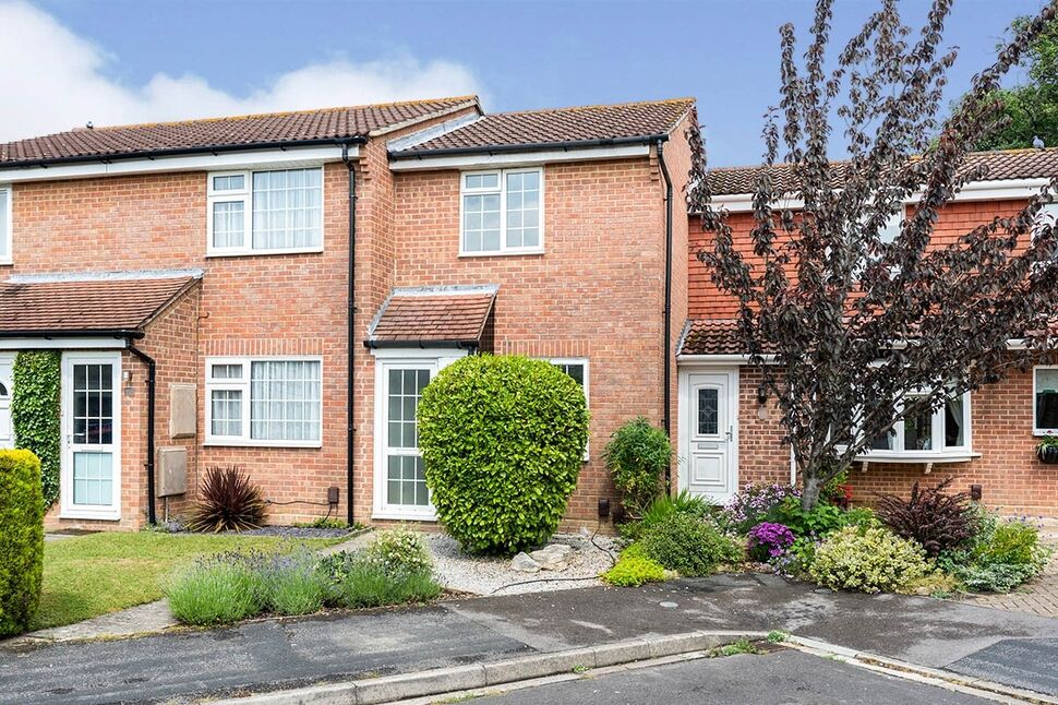 Main image of 2 bedroom Mid Terrace House to rent, Mayridge, Fareham, Hampshire, PO14