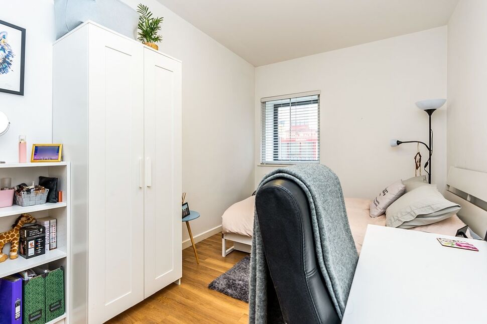 4 bedroom Flat to rent, Carlton Place, Southampton, SO15 £1,550 pcm