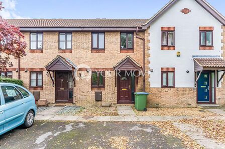 Torque Close, 2 bedroom Mid Terrace House to rent, &pound;1,250 pcm