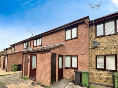 Green Farm Gardens, 2 bedroom Flat to rent, &pound;1,200 pcm