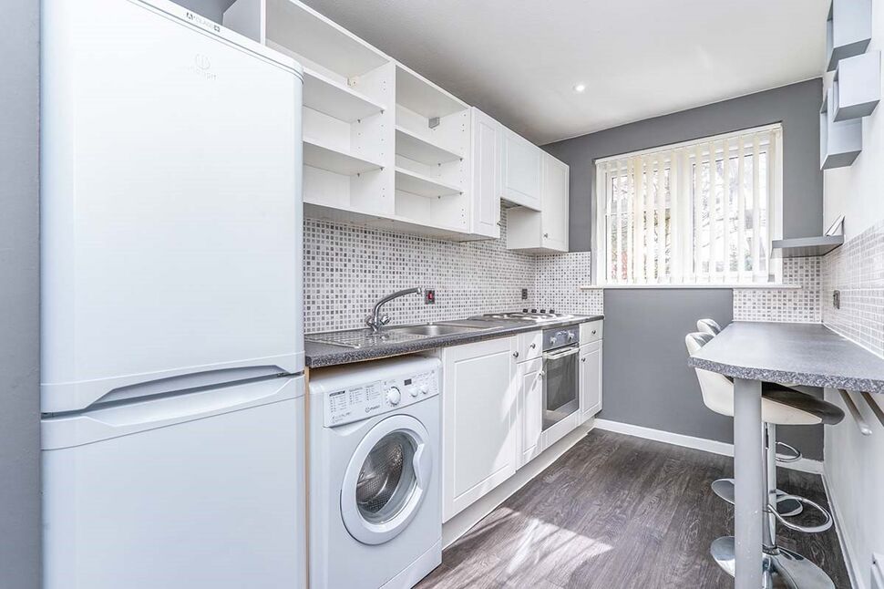 Main image of 1 bedroom  Flat to rent, Grafton Gardens, Southampton, Hampshire, SO16