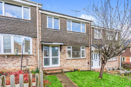 Coulsdon Road, 3 bedroom Mid Terrace House to rent, £1,550 pcm
