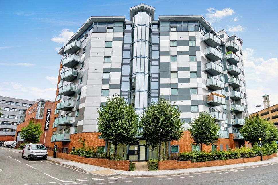 2 bedroom  Flat for sale