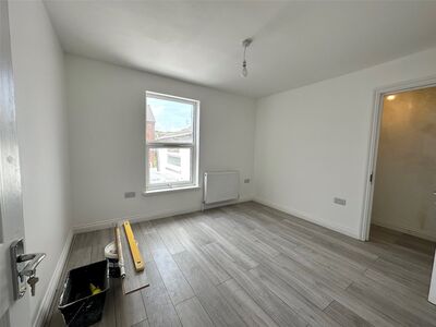 Castle Street, 4 bedroom End Terrace House to rent, £2,100 pcm