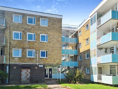 Ellwood Avenue, 2 bedroom  Flat to rent, £1,095 pcm