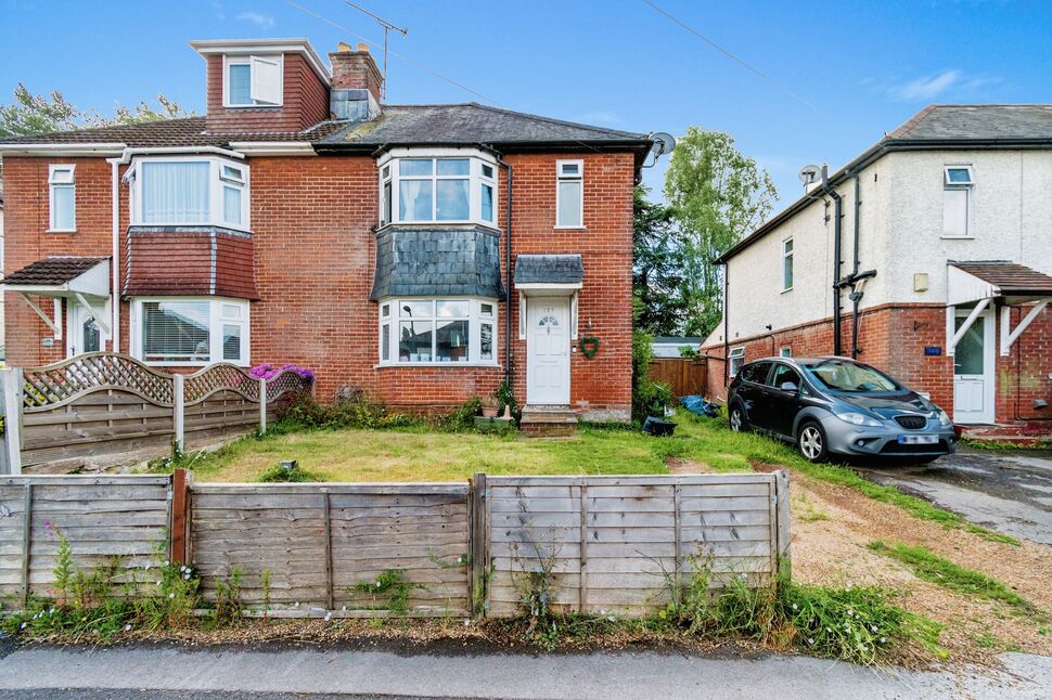 3 bedroom Semi Detached House for sale, Oaktree Road, Southampton, SO18