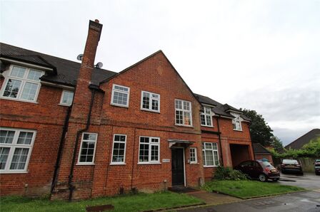 Seagarth Lane, 1 bedroom  Flat to rent, £975 pcm