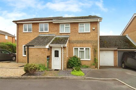 Cowley Close, 3 bedroom Semi Detached House for sale, £275,000