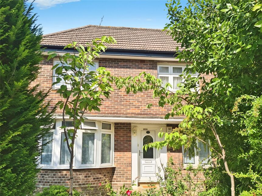 Main image of 3 bedroom  Flat to rent, Oakmount Avenue, Southampton, Hampshire, SO17