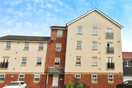 White's Way, 2 bedroom  Flat for sale, £200,000