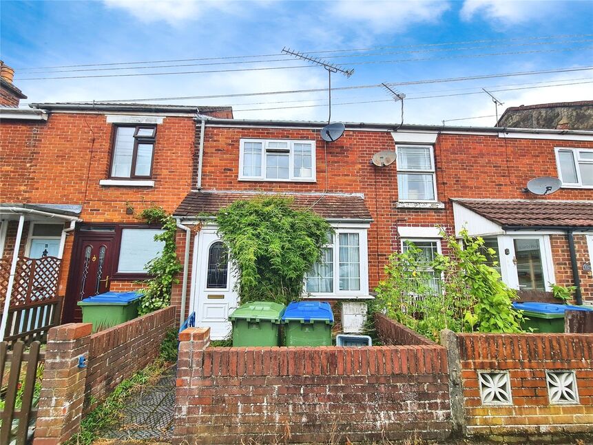 Main image of 2 bedroom Mid Terrace House to rent, Ivy Road, Southampton, Hampshire, SO17