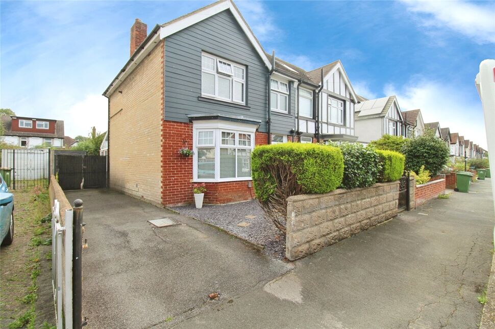 Main image of 3 bedroom Semi Detached House for sale, Claremont Road, Southampton, Hampshire, SO15