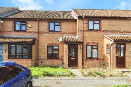 St. Augustine Gardens, 2 bedroom Mid Terrace House for sale, £250,000