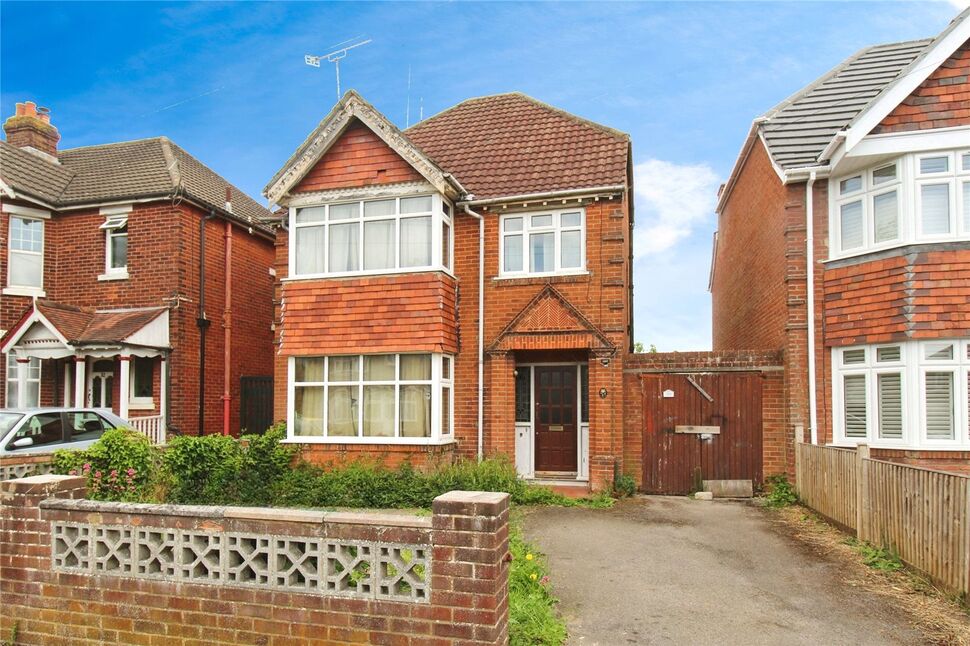 Main image of 3 bedroom Detached House for sale, Cunard Avenue, Southampton, Hampshire, SO15