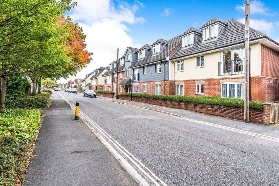Main image of 2 bedroom Flat to rent, Laundry Road, Southampton, Hampshire, SO16