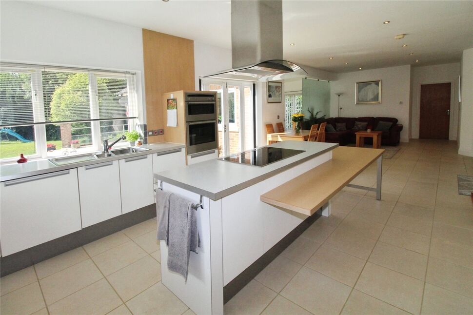 Kitchen Dining Living Area