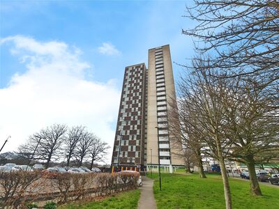 Windermere Avenue, 2 bedroom  Flat to rent, £1,250 pcm