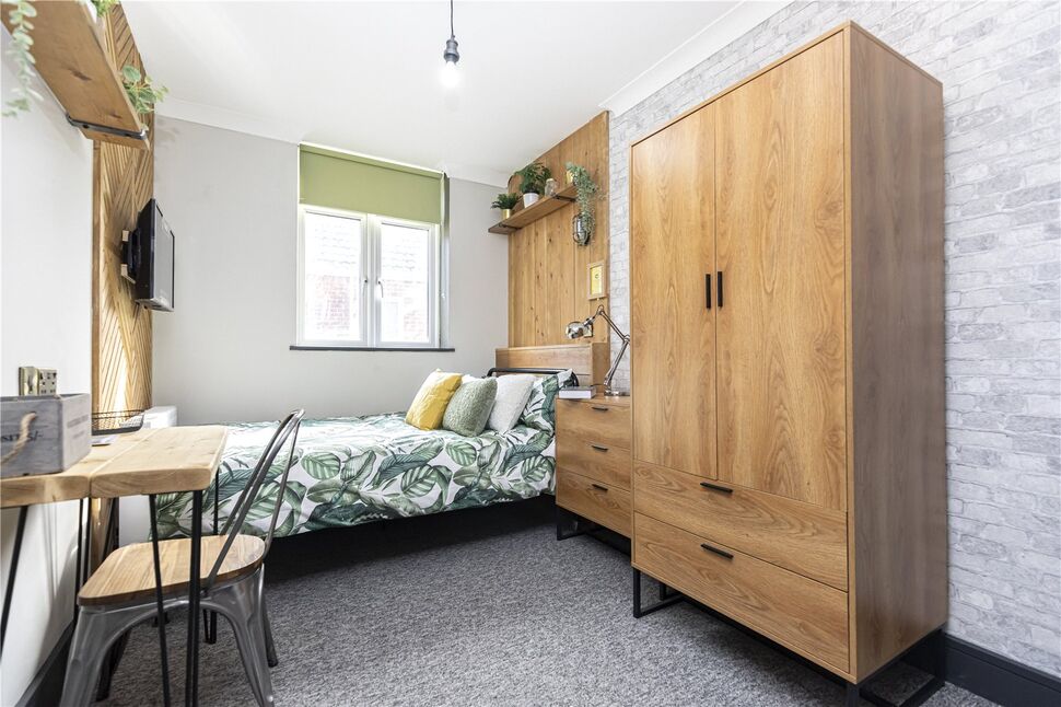 Main image of 1 bedroom Room to rent, Gordon Avenue, Southampton, Hampshire, SO14