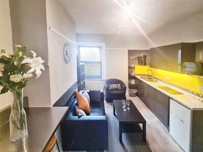 Tennyson Road, 1 bedroom  Flat to rent, £1,095 pcm