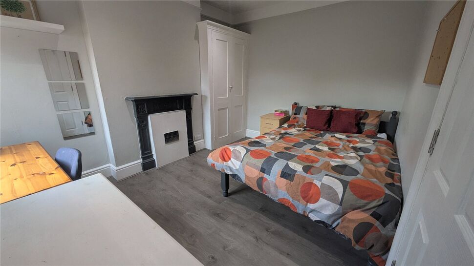 Main image of 1 bedroom  Room to rent, Coventry Road, Southampton, Hampshire, SO15