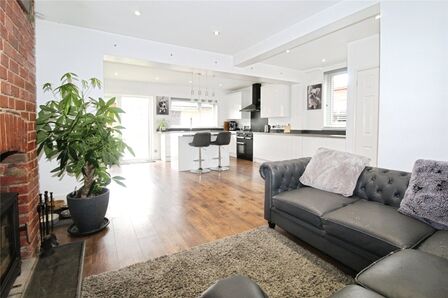 Elmes Drive, 3 bedroom Semi Detached House for sale, £400,000