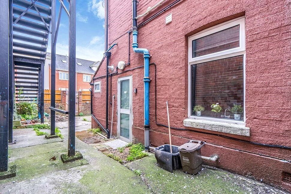 Main image of 1 bedroom Flat to rent, Desborough Road, Eastleigh, Hampshire, SO50