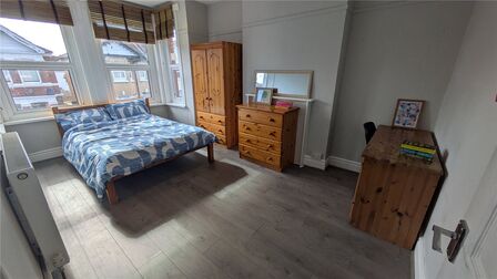 Coventry Road, 1 bedroom  Room to rent, £660 pcm