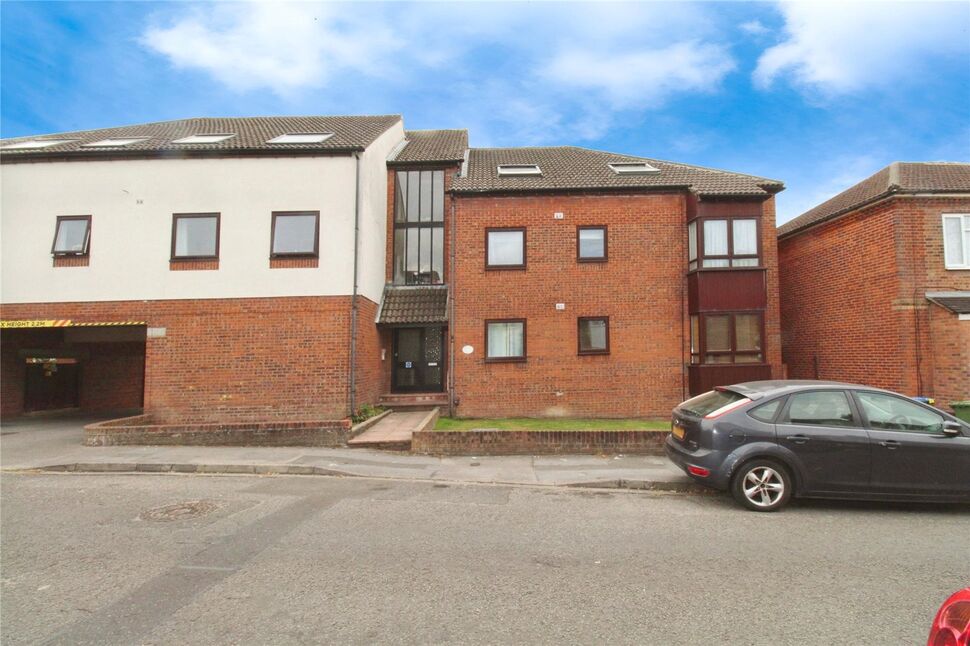 Main image of 1 bedroom  Flat for sale, Harcourt Road, Southampton, Hampshire, SO18