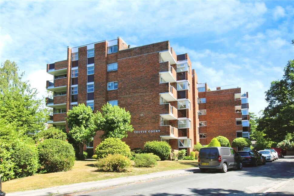 Main image of 2 bedroom  Flat to rent, Talbot Close, Southampton, Hampshire, SO16